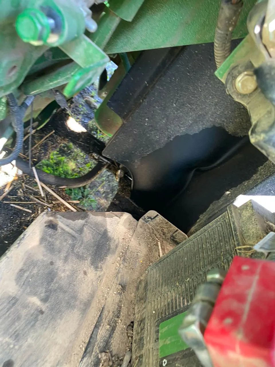 Zdjęcie 1 z naprawy — Naprawa zbiornika paliwa John Deere 8R370