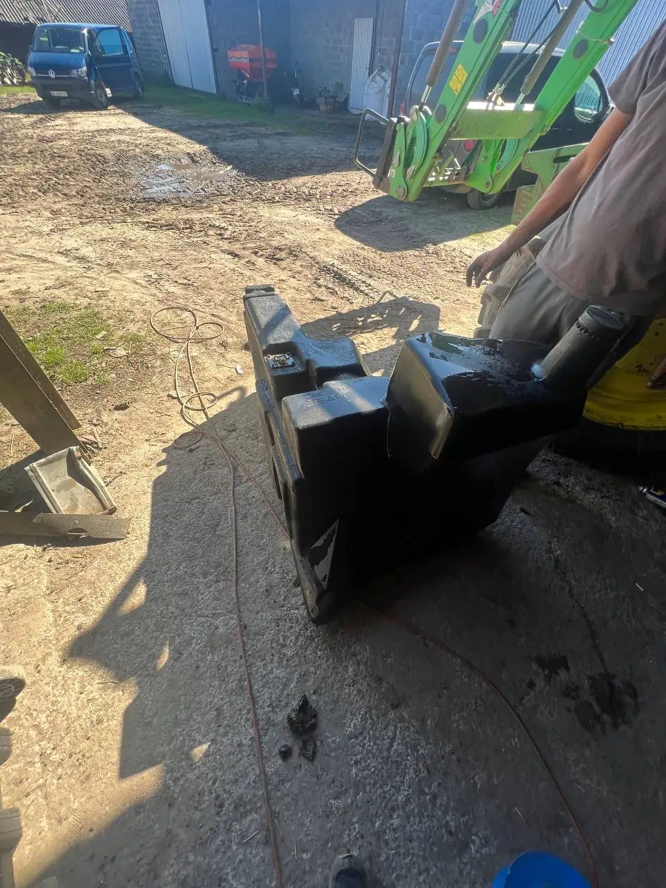 Zdjęcie 4 z naprawy — Naprawa zbiornika paliwa John Deere 6920