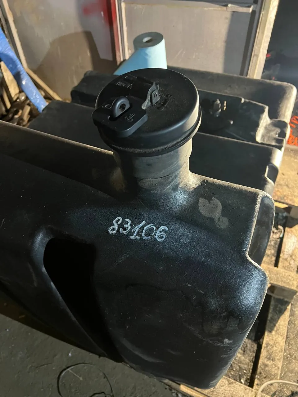 Zdjęcie 12 z naprawy — Naprawa zbiornika paliwa John Deere 9560 STS