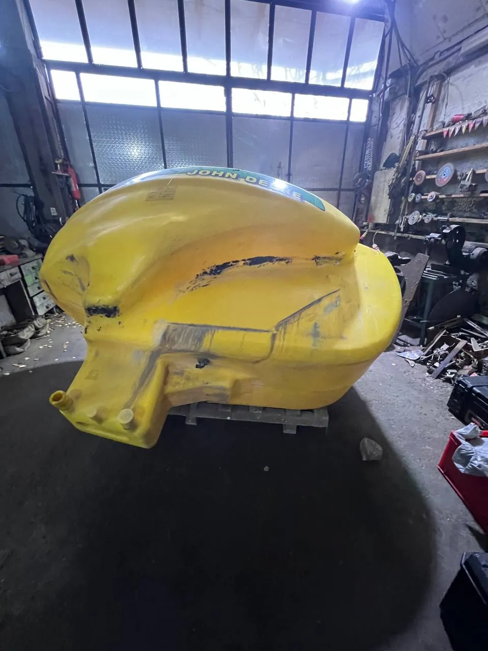 Zdjęcie 9 z naprawy — Naprawa zbiornika opryskiwacza John Deere 832