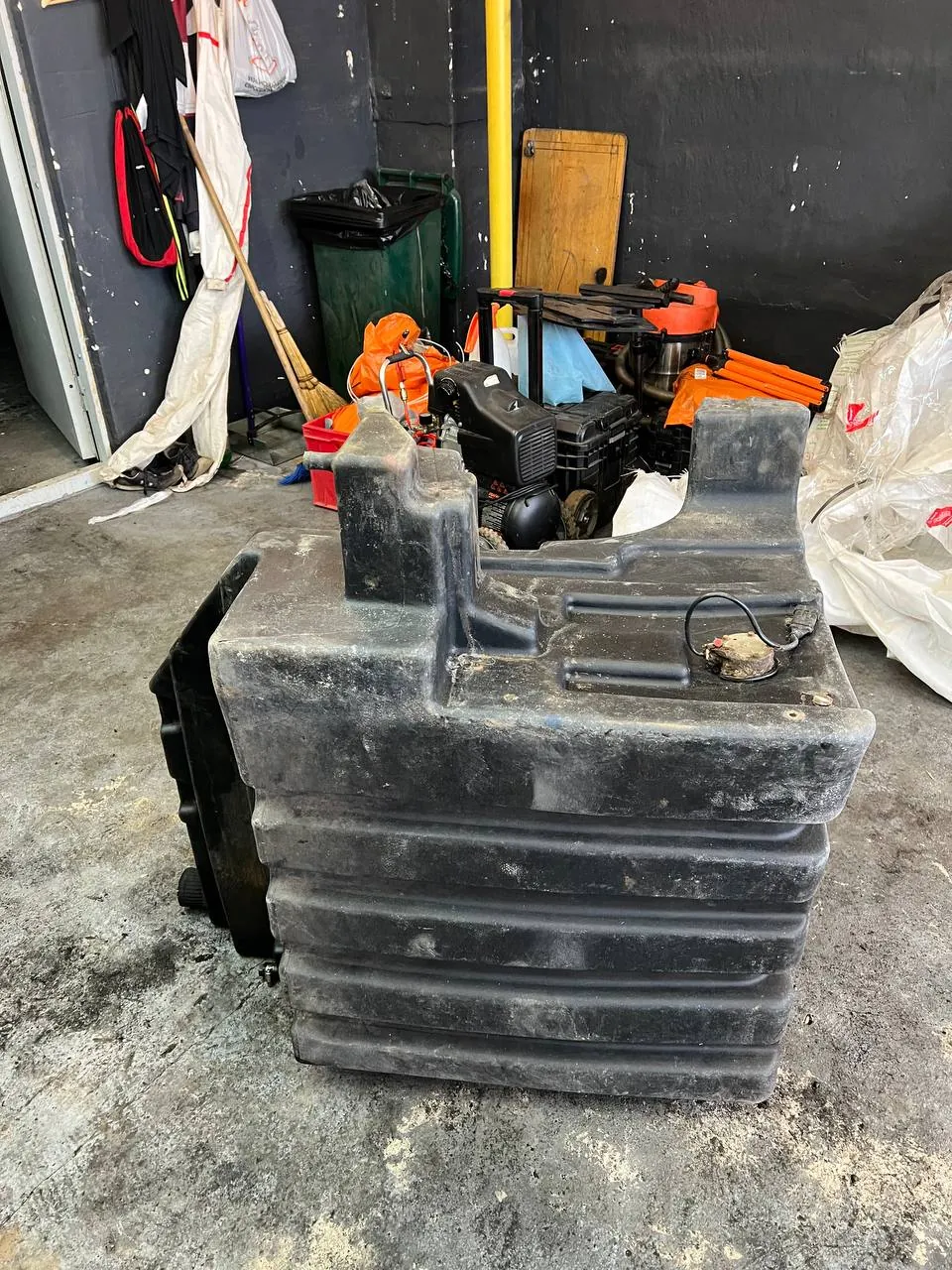 Zdjęcie 3 z naprawy — Naprawa zbiornika paliwa New Holland T 8.390