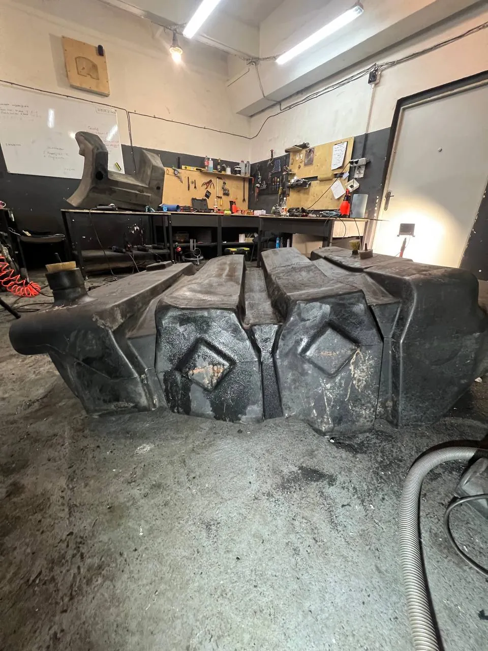 Zdjęcie 11 z naprawy — Naprawa zbiornika paliwa John Deere — nadpalony