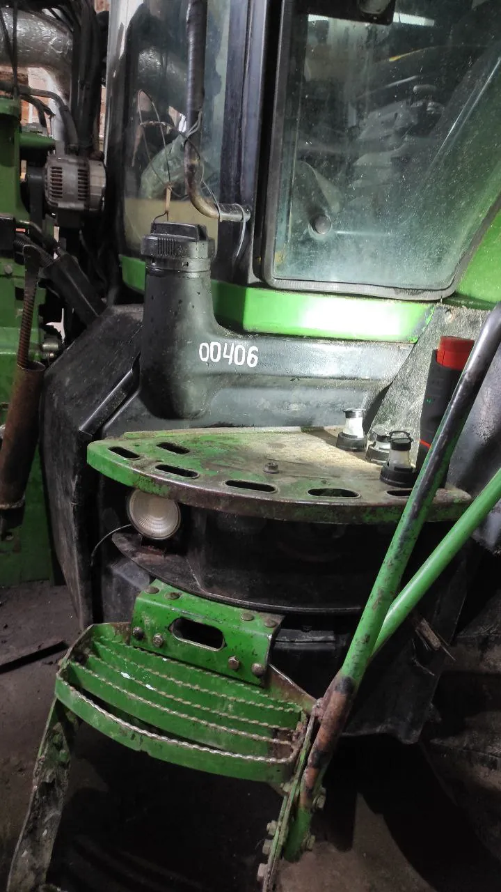 Zdjęcie 2 z naprawy — Naprawa zbiornika paliwa John Deere 8400