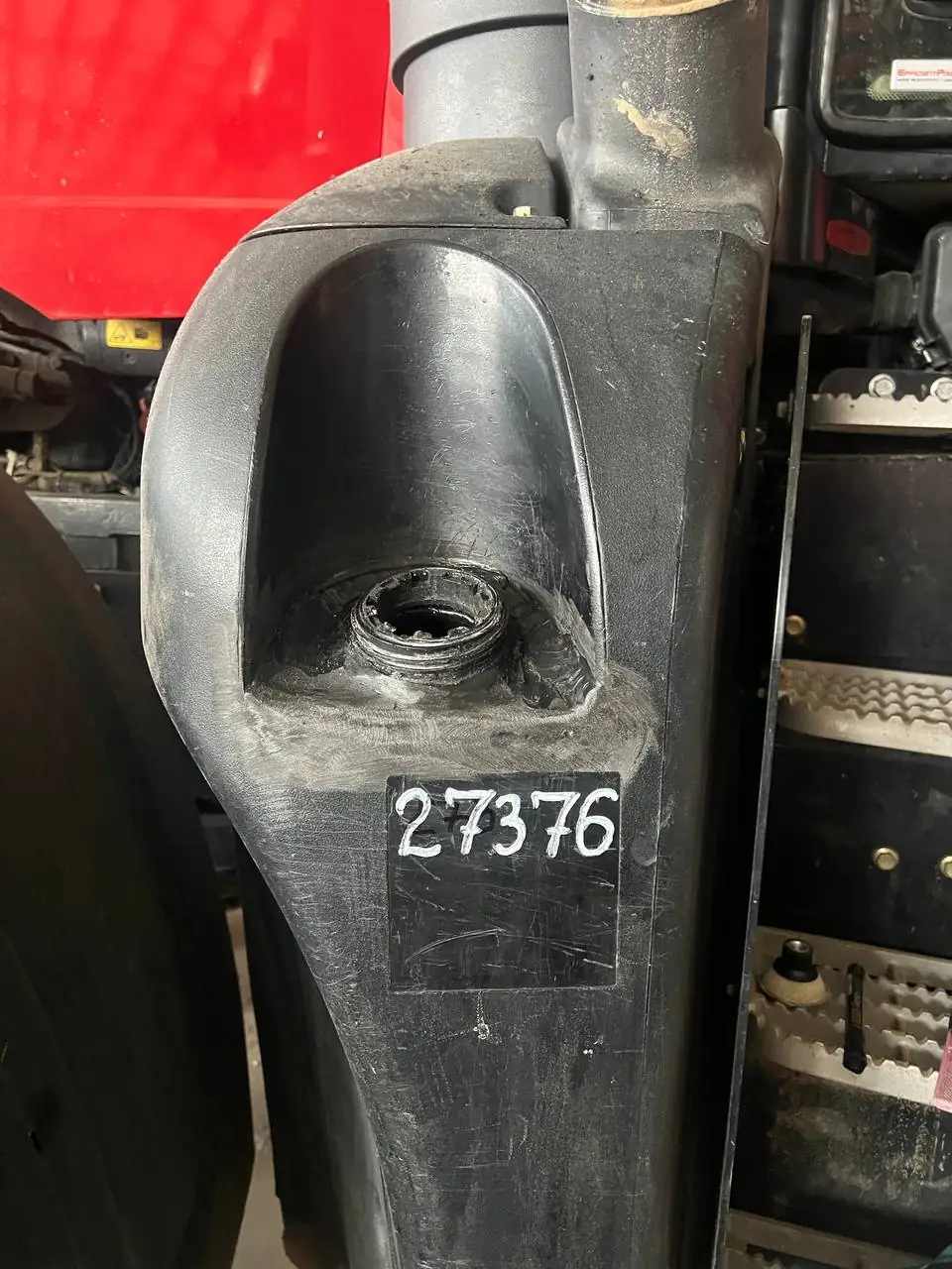 Zdjęcie 3 z naprawy — Naprawa zbiornika Case 340