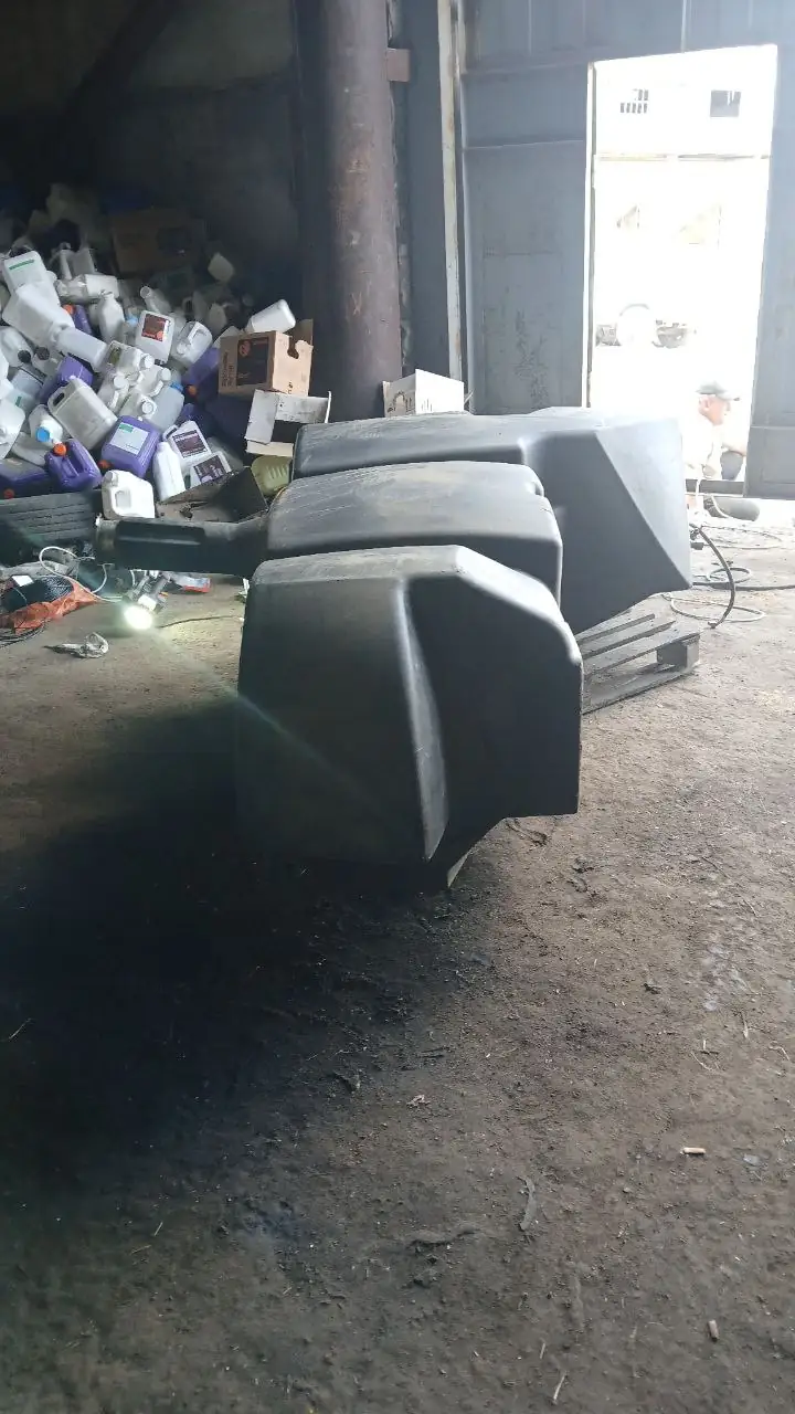 Zdjęcie 4 z naprawy — Naprawa zbiornika paliwa New Holland CX 8/80