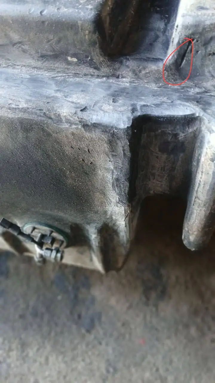 Zdjęcie 11 z naprawy — Naprawa zbiornika paliwa New Holland CX 8/80